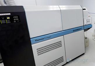Thermo Finnigan (Thermo Scientific) Element 2 high-resolution sector field ICP-MS 